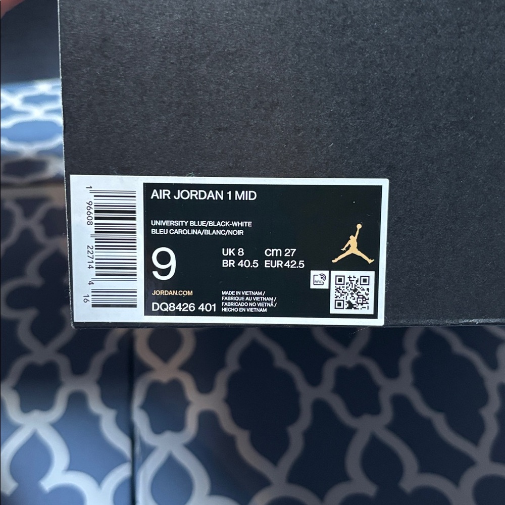 Men’s Air Jordan 1 Mid in Blue and Black size 9 - Picture 7 of 7